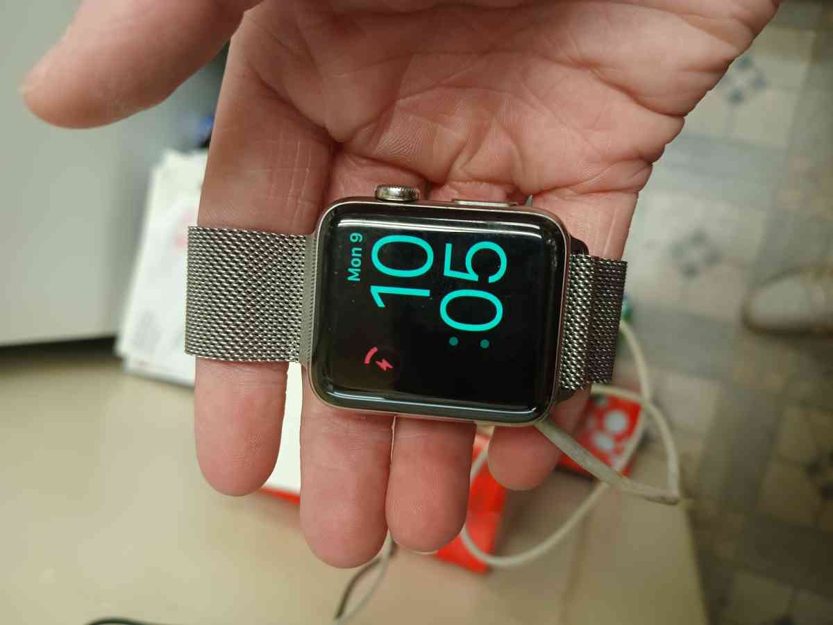 Apple watch - Dayton, Ohio - FleaMarketBay