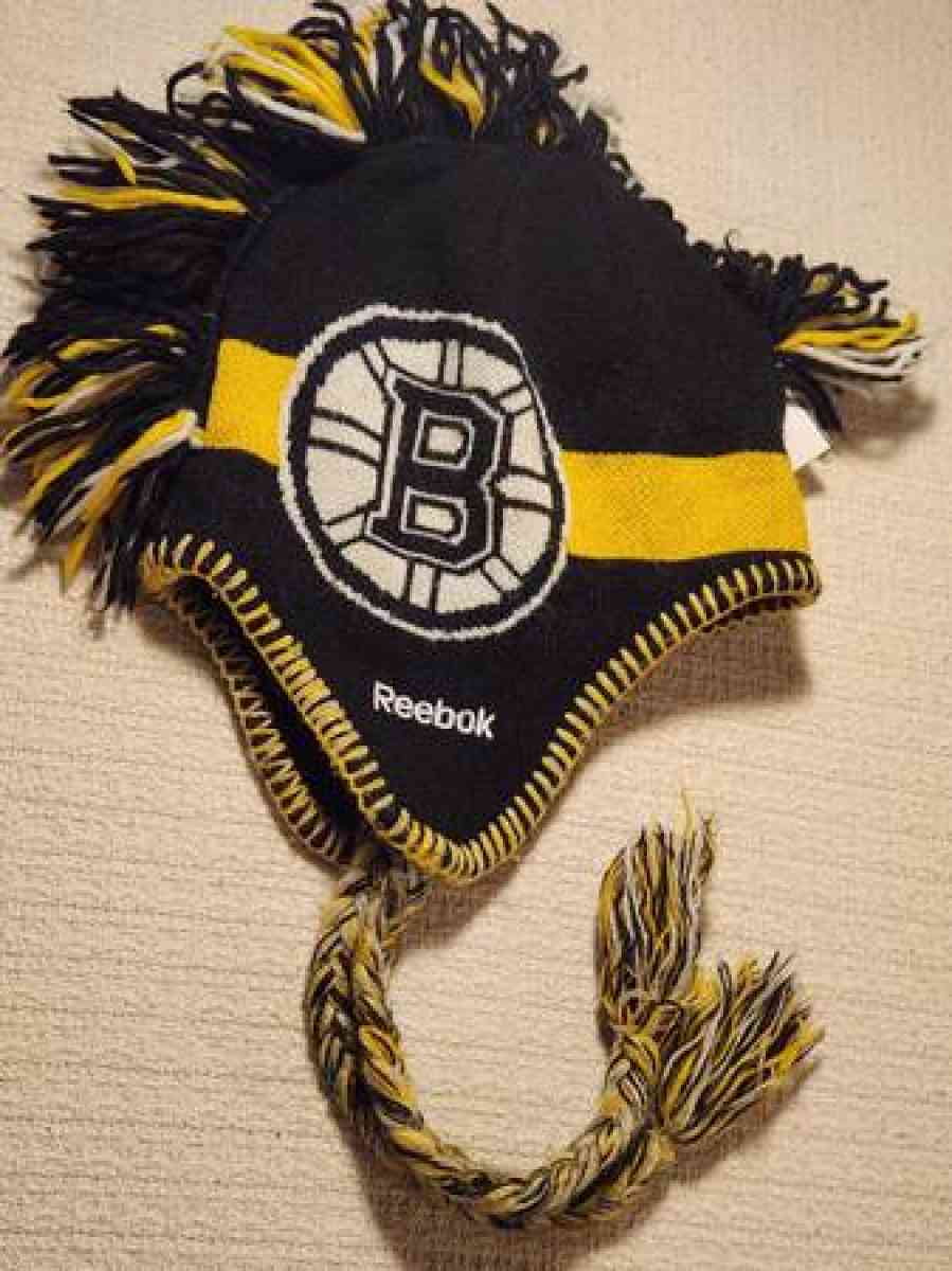bruins winter hat - Clinton, Massachusetts