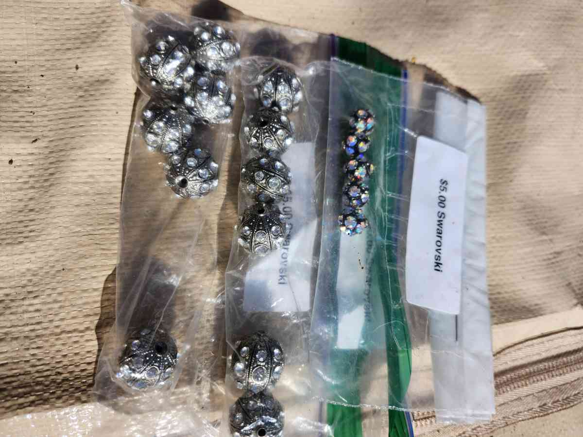 CRAFT SUPPLIES - Agoura Hills, California - FleaMarketBay