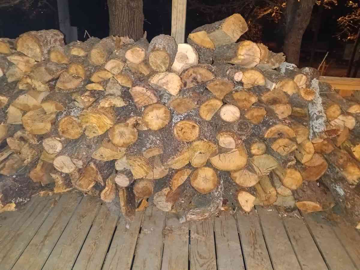 firewood - Kellyville, Oklahoma - FleaMarketBay