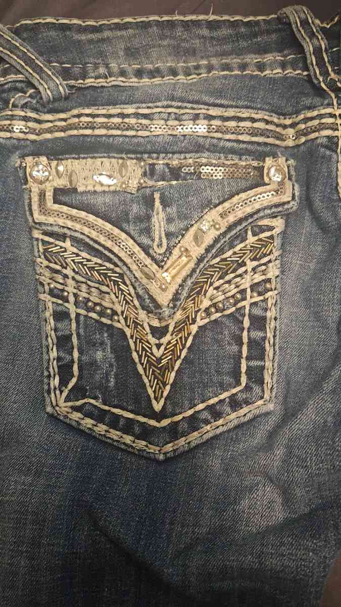 Vigoss Jeans - Fairfield, Iowa - FleaMarketBay