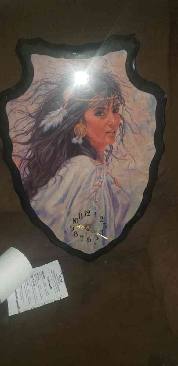 wooden wall clock - Middletown, Indiana