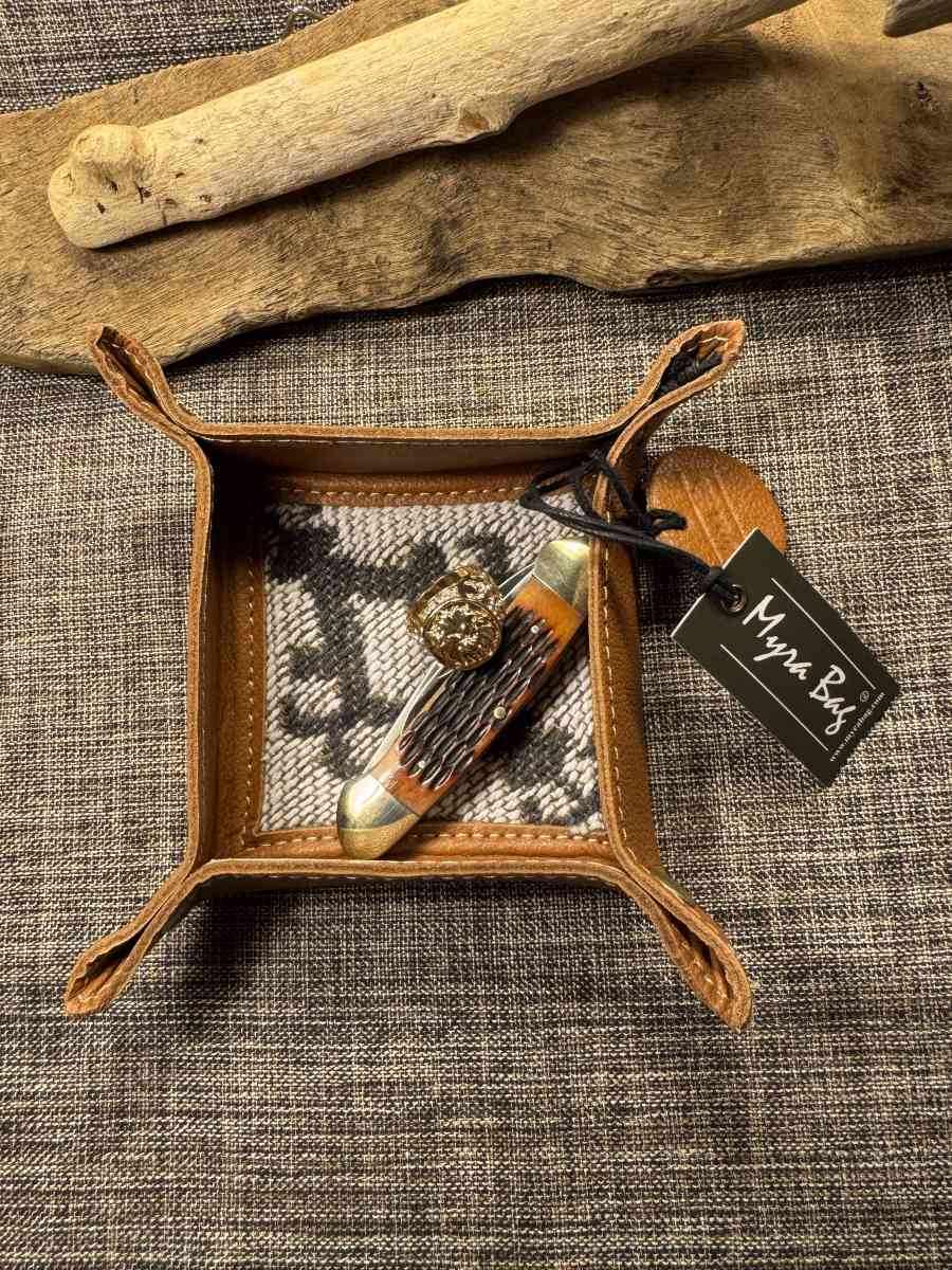 3001PAIH Leather Myra Bag Crown Azteca  Tray Coin Dice  Gift - Gallatin, Tennessee - FleaMarketBay