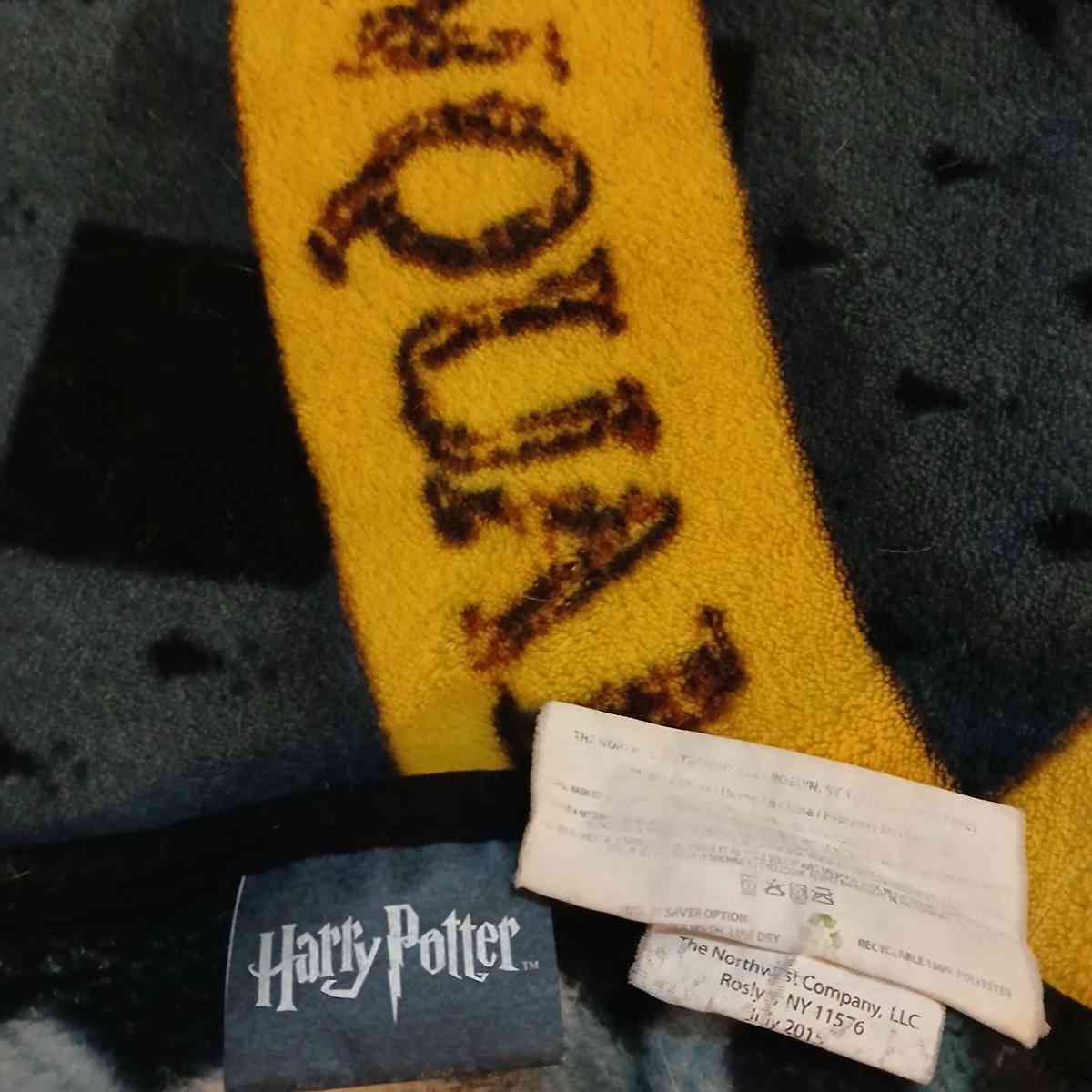 Harry Potter Blanket - Indianapolis, Indiana - FleaMarketBay