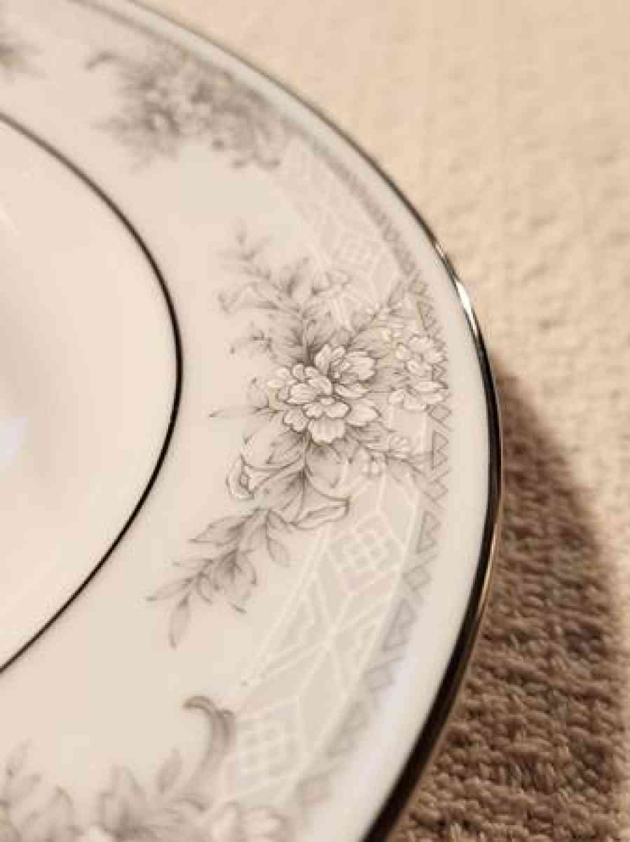 antique oval platter - Clinton, Massachusetts - FleaMarketBay