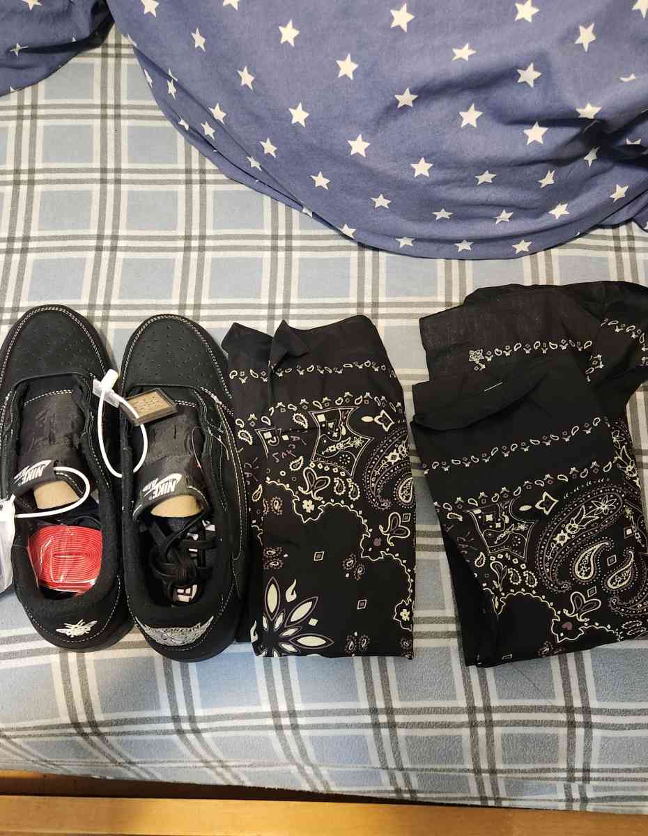 Size 10  Jordan 1 Retro Low OG SP x Travis Scott Black Phant - Castro Valley, California - FleaMarketBay