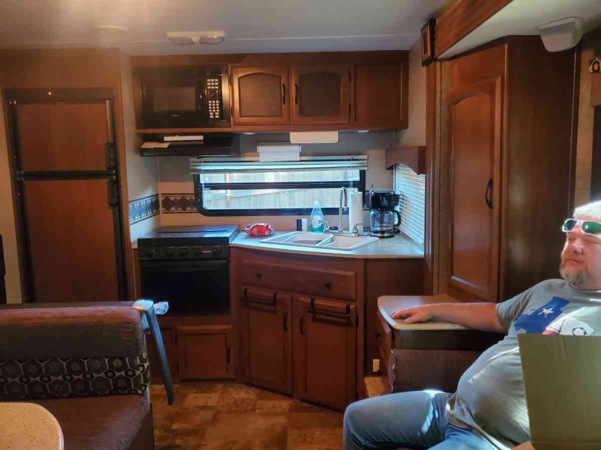 2014 Coachman Freedom Express 246rks RV - Eustace, Texas - FleaMarketBay