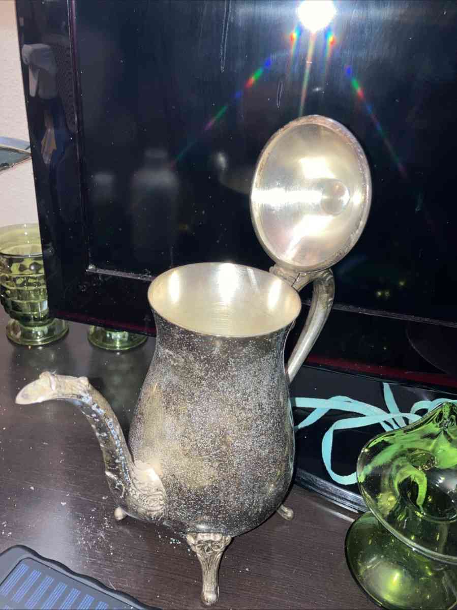 antique silver plated teapot - Kalamazoo, Michigan - FleaMarketBay