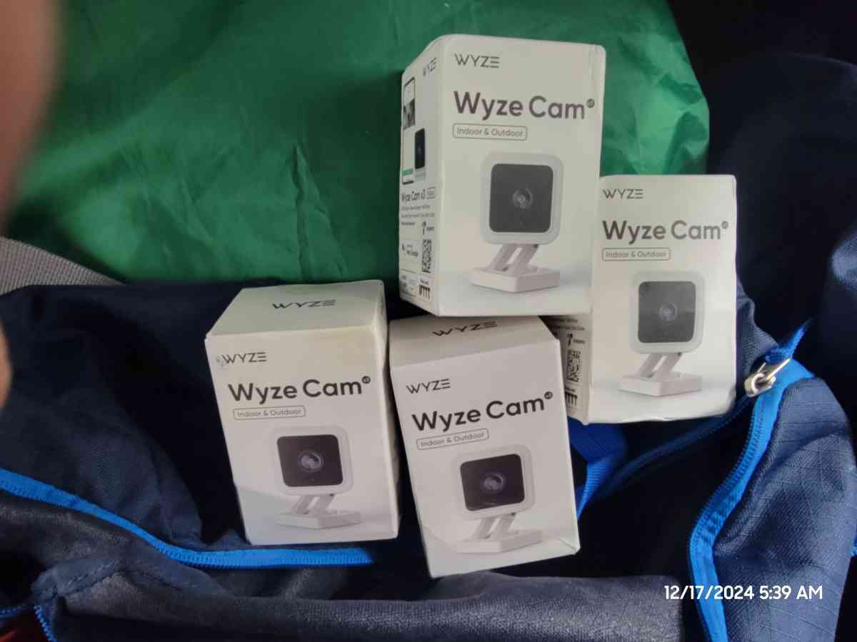 4 Wyze Security Cameras - Levittown, Pennsylvania - FleaMarketBay