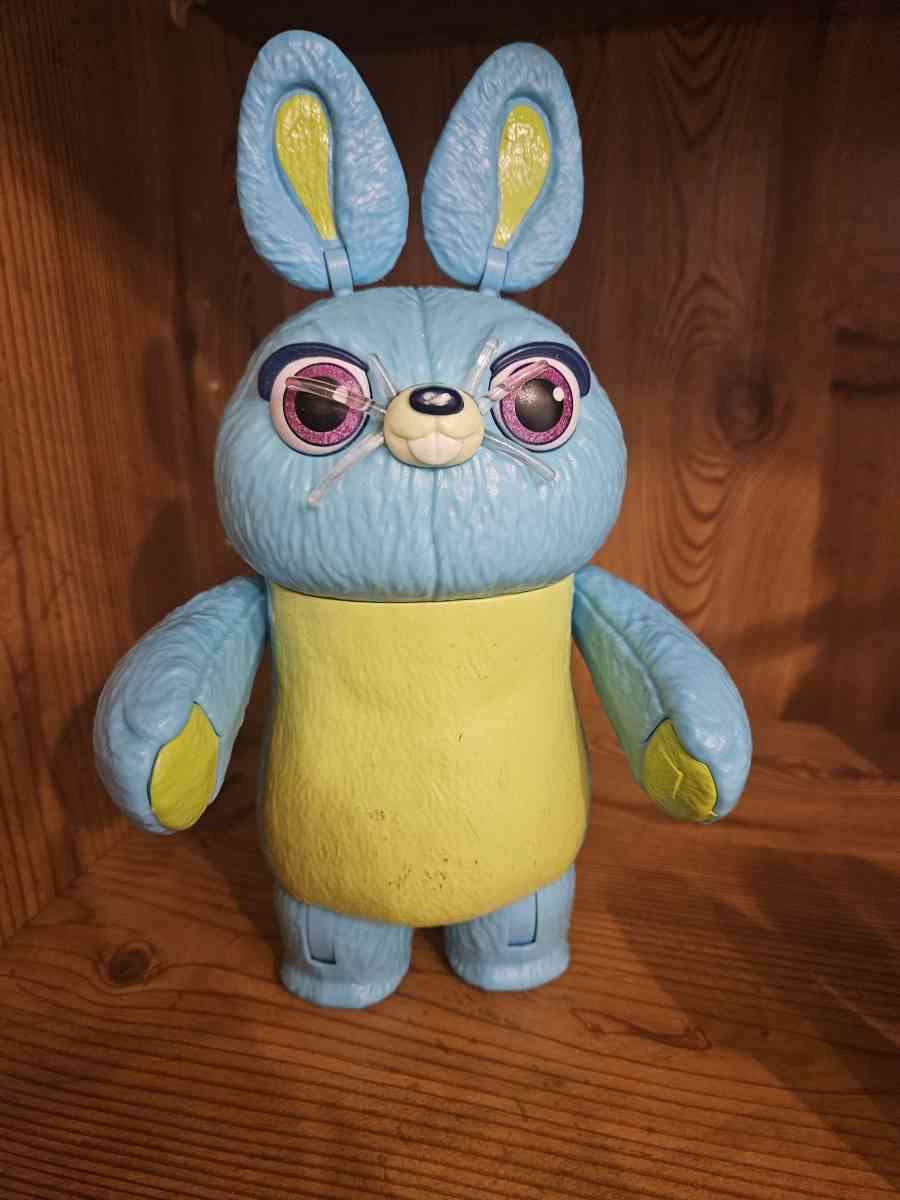 Toy Story 4    Duck and Bunny Figures - Chicago, Illinois - FleaMarketBay