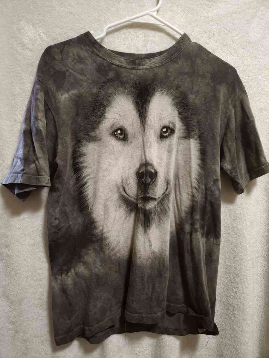 XL Womens The Mountain Gray Dog Shirt