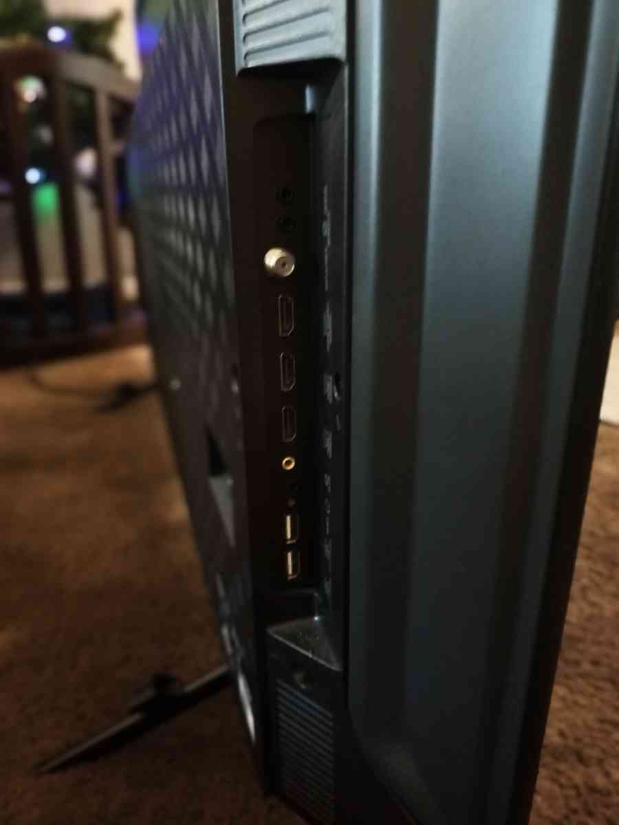 50 Inch Hisense 4K Smart TV - Daytona Beach, Florida - FleaMarketBay