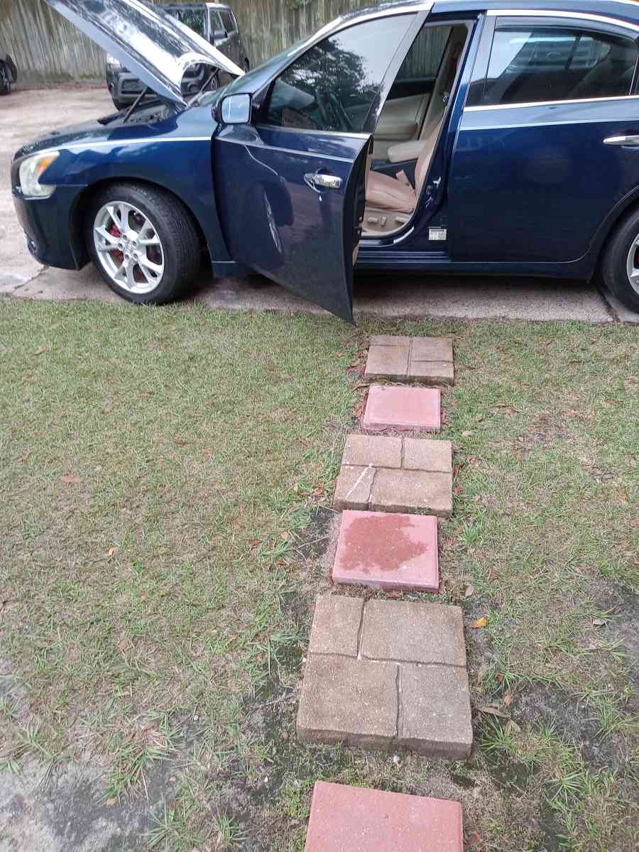 Nissan maximum - Pascagoula, Mississippi - FleaMarketBay