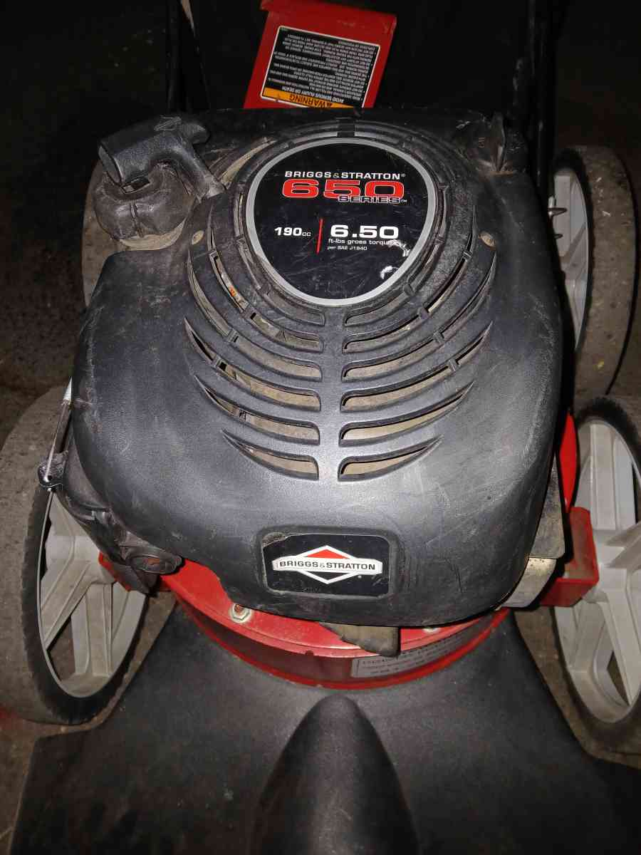 Briggs n Stratton leaf sucker - Methuen, Massachusetts - FleaMarketBay