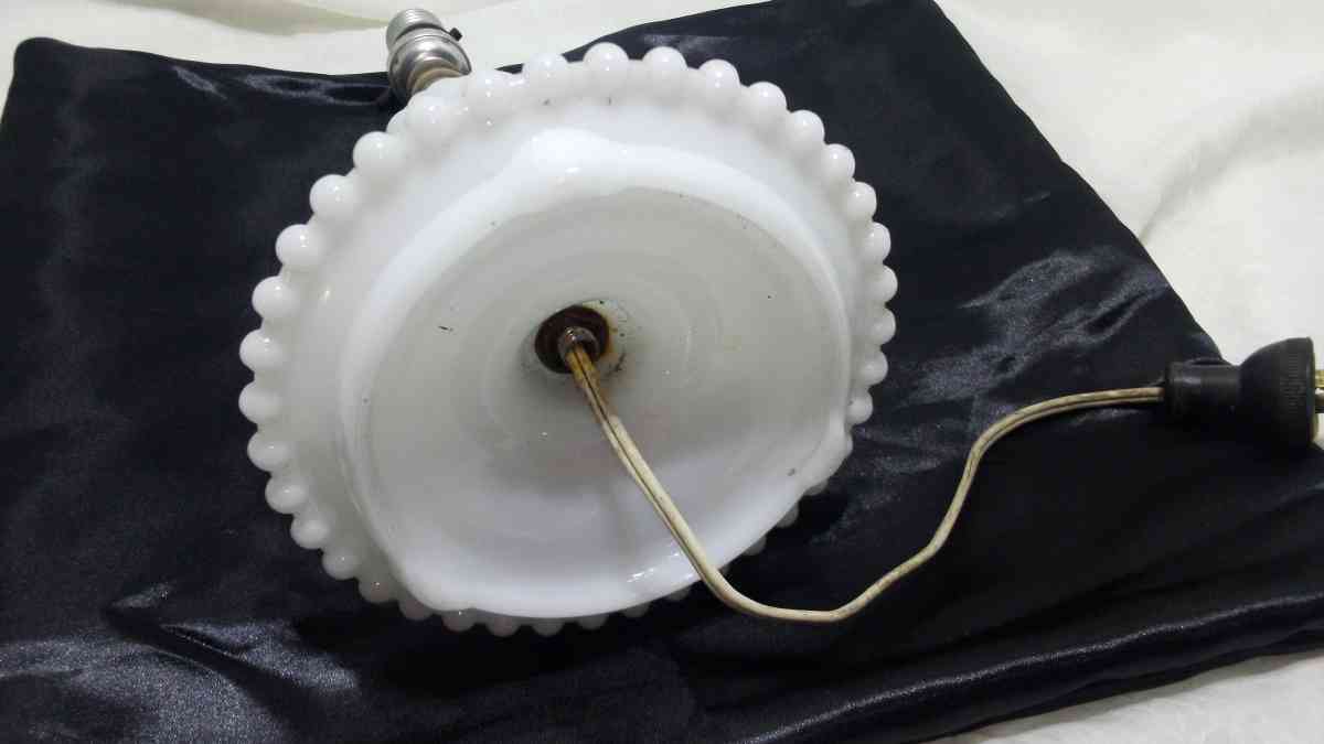 vintage lamp - Jacksonville, Oregon - FleaMarketBay