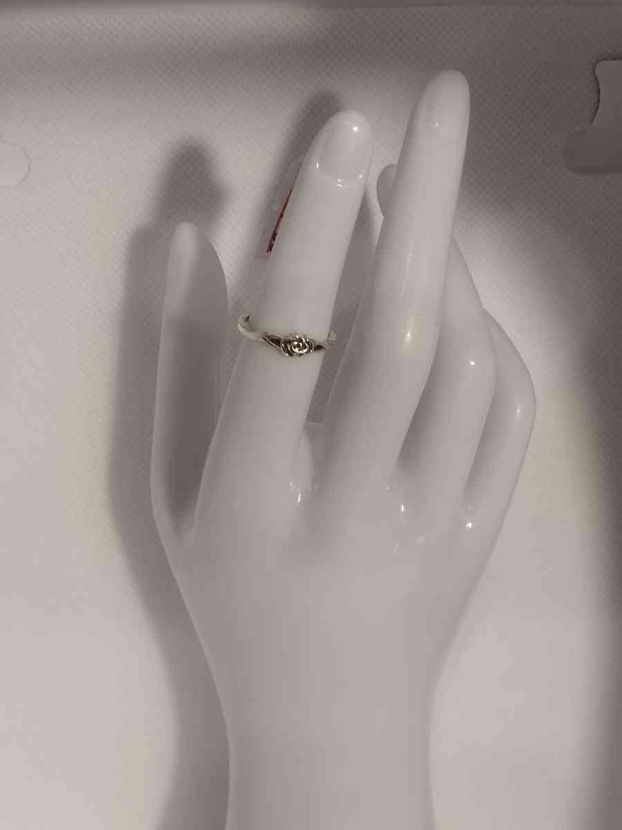 Silver Rose Ring - Roanoke, Virginia - FleaMarketBay