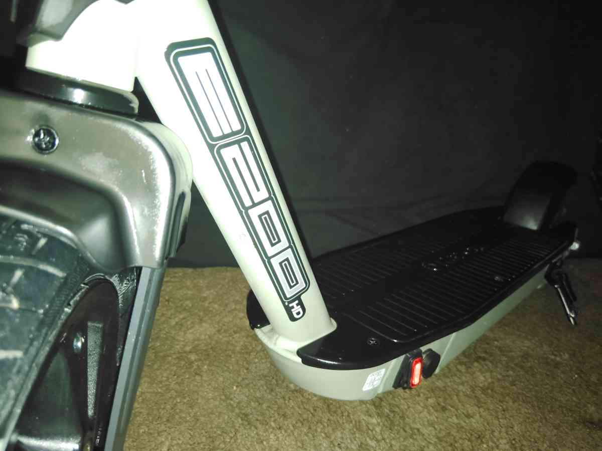 razor electric scooter HDe200 - Kent, Washington - FleaMarketBay