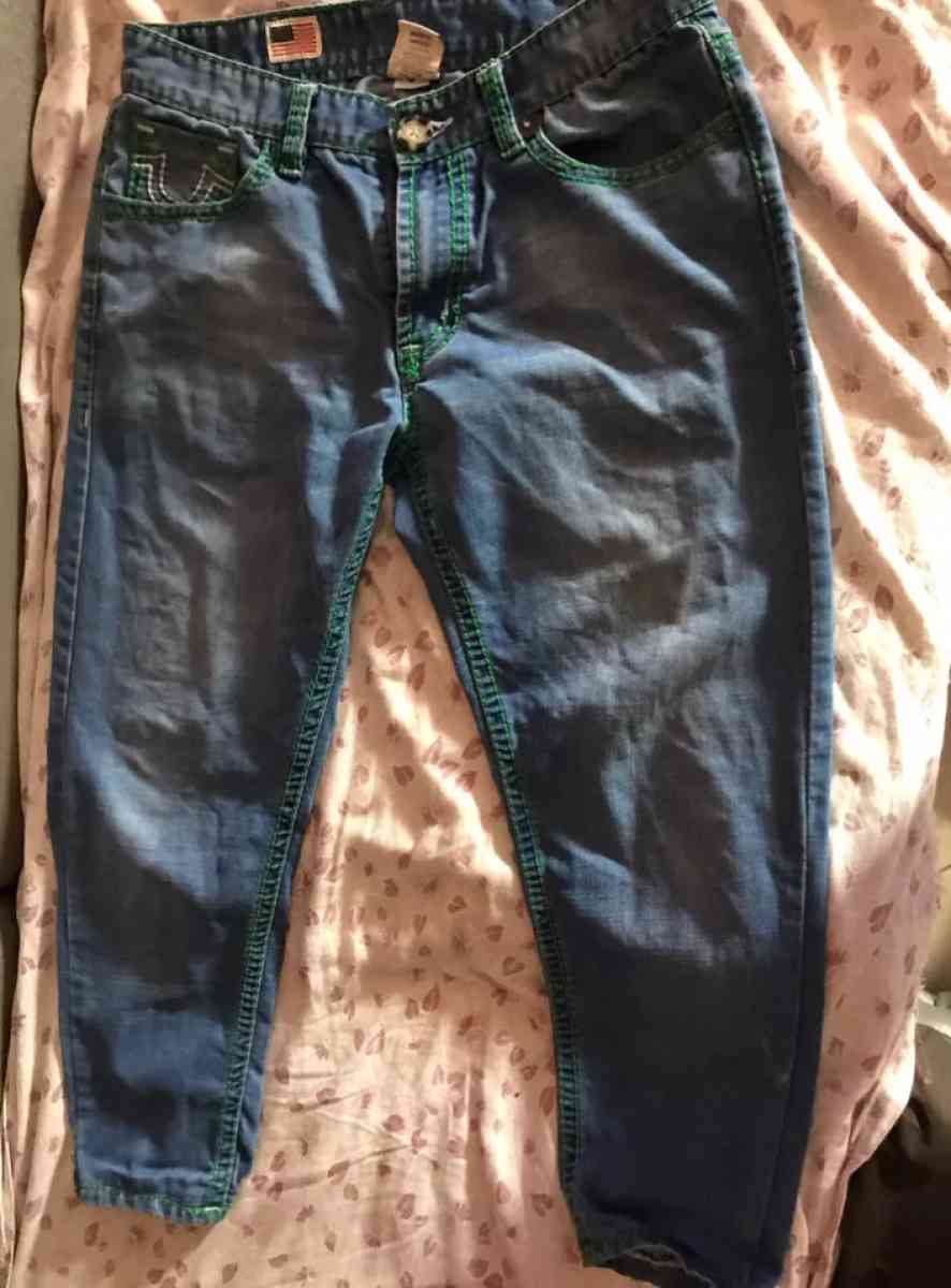 true religion man world tour size 33 - Adelanto, California - FleaMarketBay