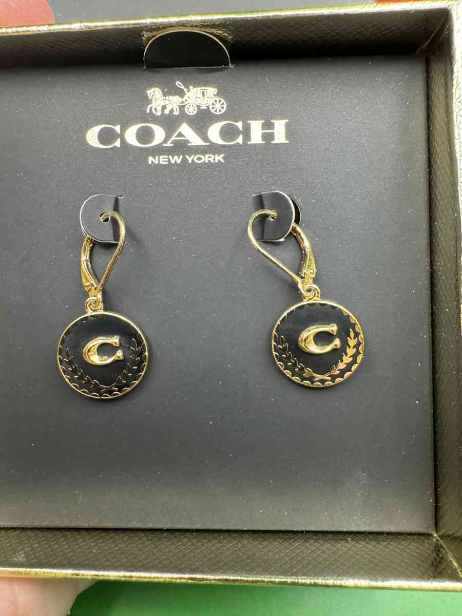 2043HCRA Beautiful Coach Classic Drop Ear Rings NWT In Origi - Gallatin, Tennessee - FleaMarketBay