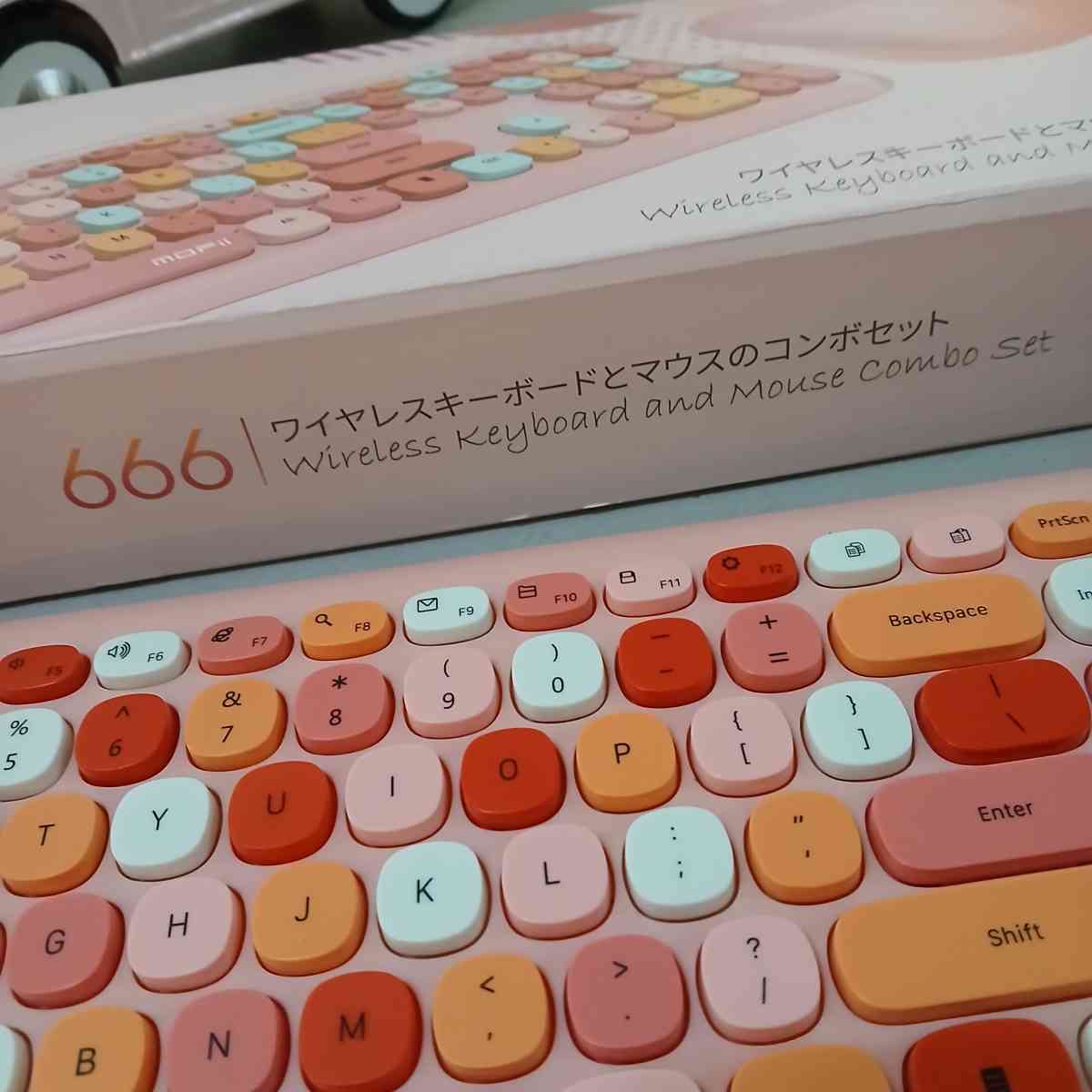 MOFii wireless mouse and keyboard set - Indianapolis, Indiana - FleaMarketBay