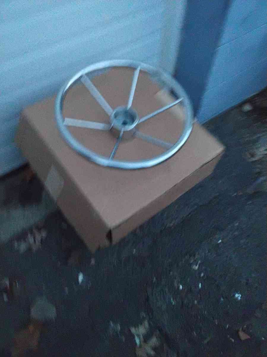 Nice Stainless Steel Steering Wheel 16 inch 6 Spoke Wheel - Williamstown, New Jersey - FleaMarketBay