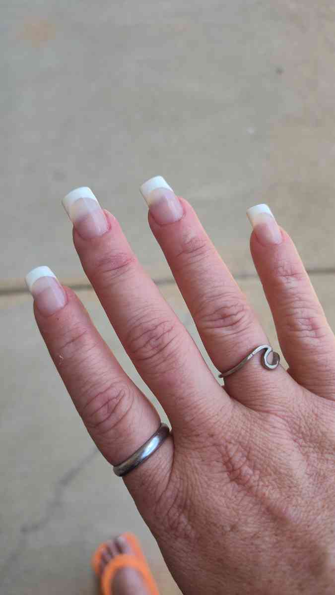 cut color style peddie Mannie brows lashes acrylics makeup - Lancaster, Ohio