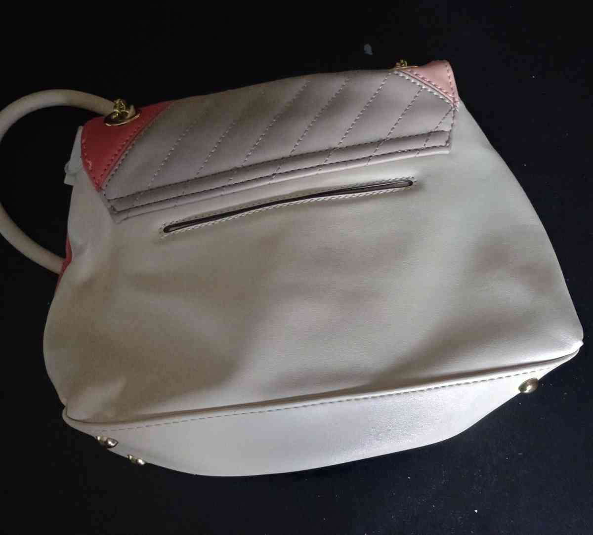 purse - Saint Joseph, Missouri - FleaMarketBay