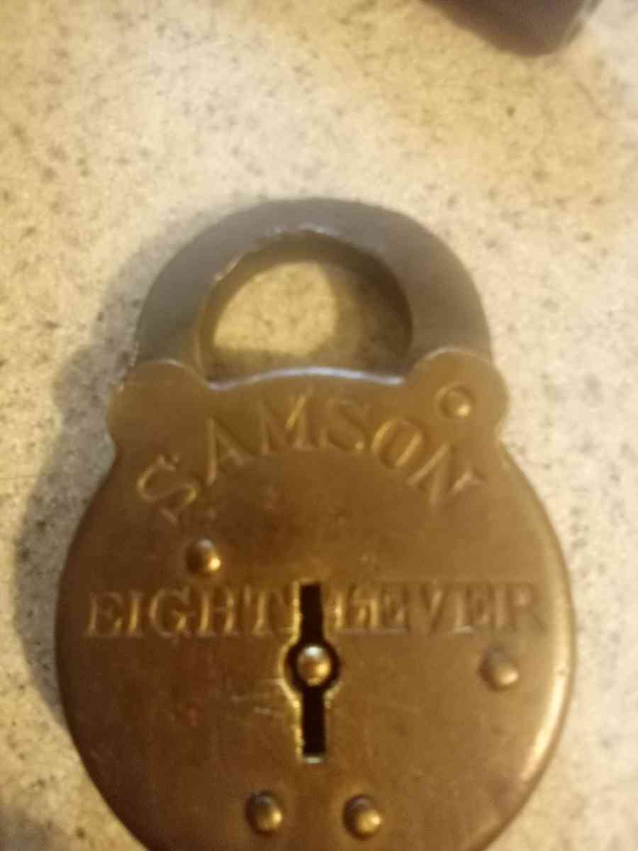 old lock  no key - Acton, Massachusetts - FleaMarketBay
