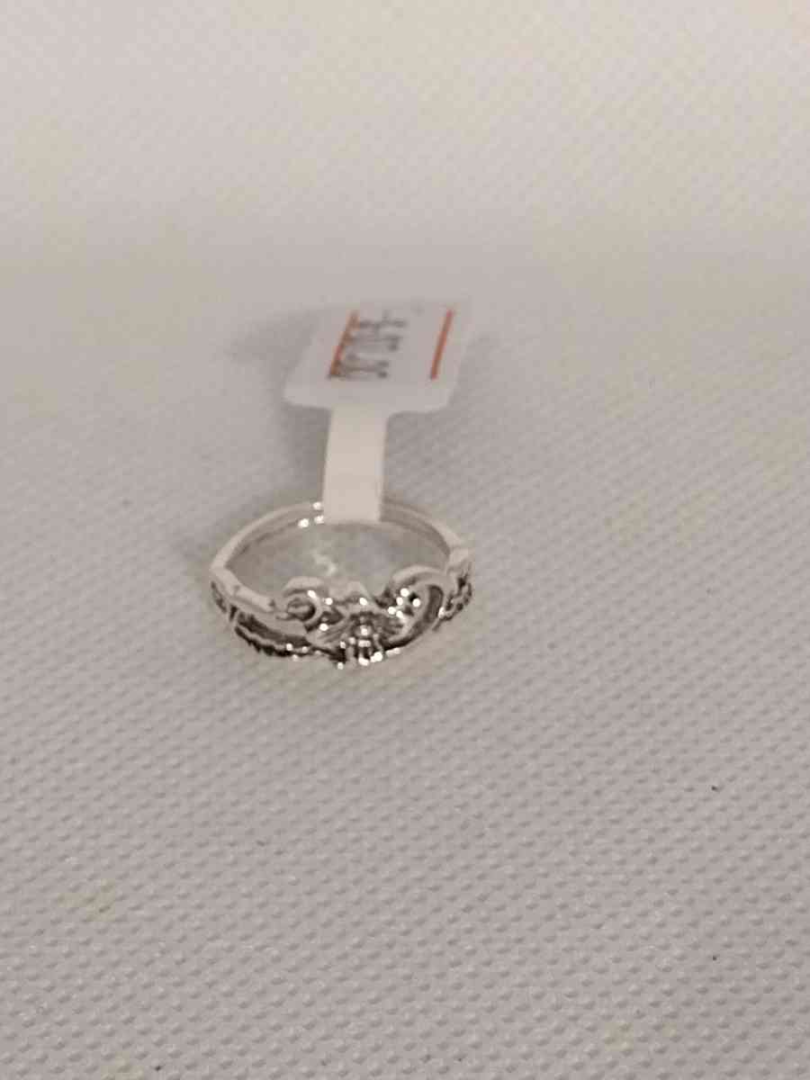 Bohemian Floral Design Silver Ring - Roanoke, Virginia - FleaMarketBay