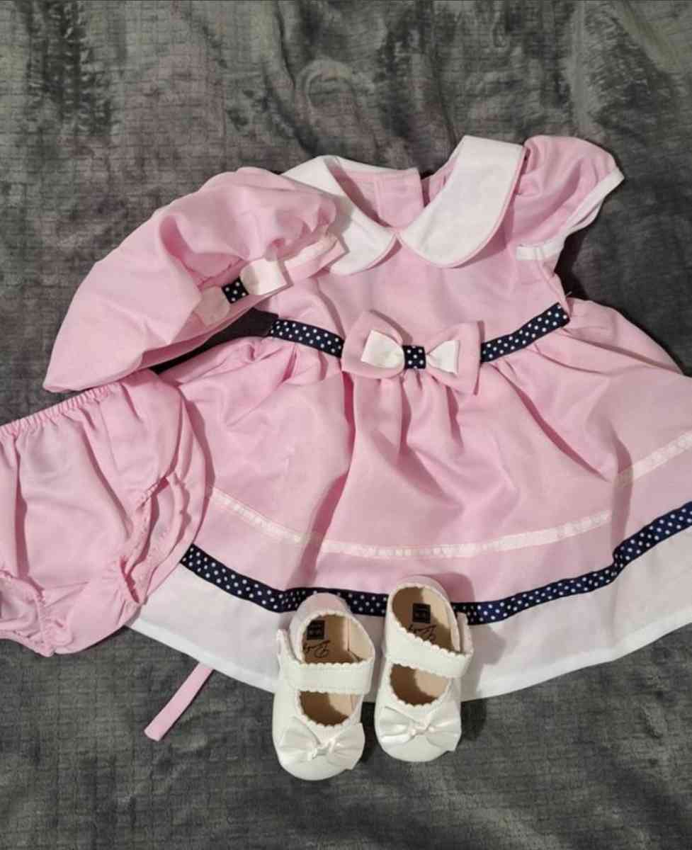 12 Months Baby Girls Pink and White Outfit - Kansas City, Missouri