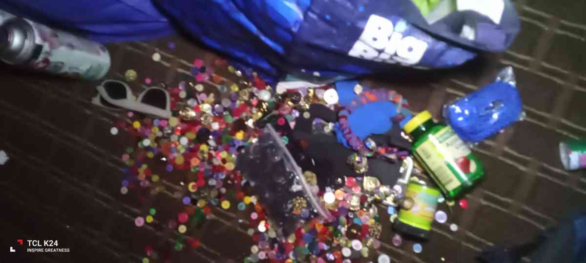 Lot assortment of Buttons - Lawrenceville, Georgia - FleaMarketBay