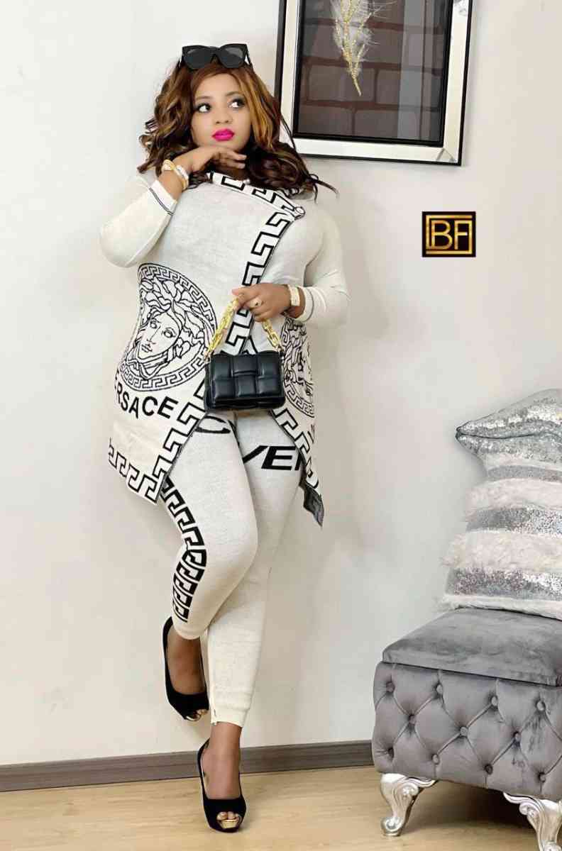 women 2 piece set - Norfolk, Virginia - FleaMarketBay