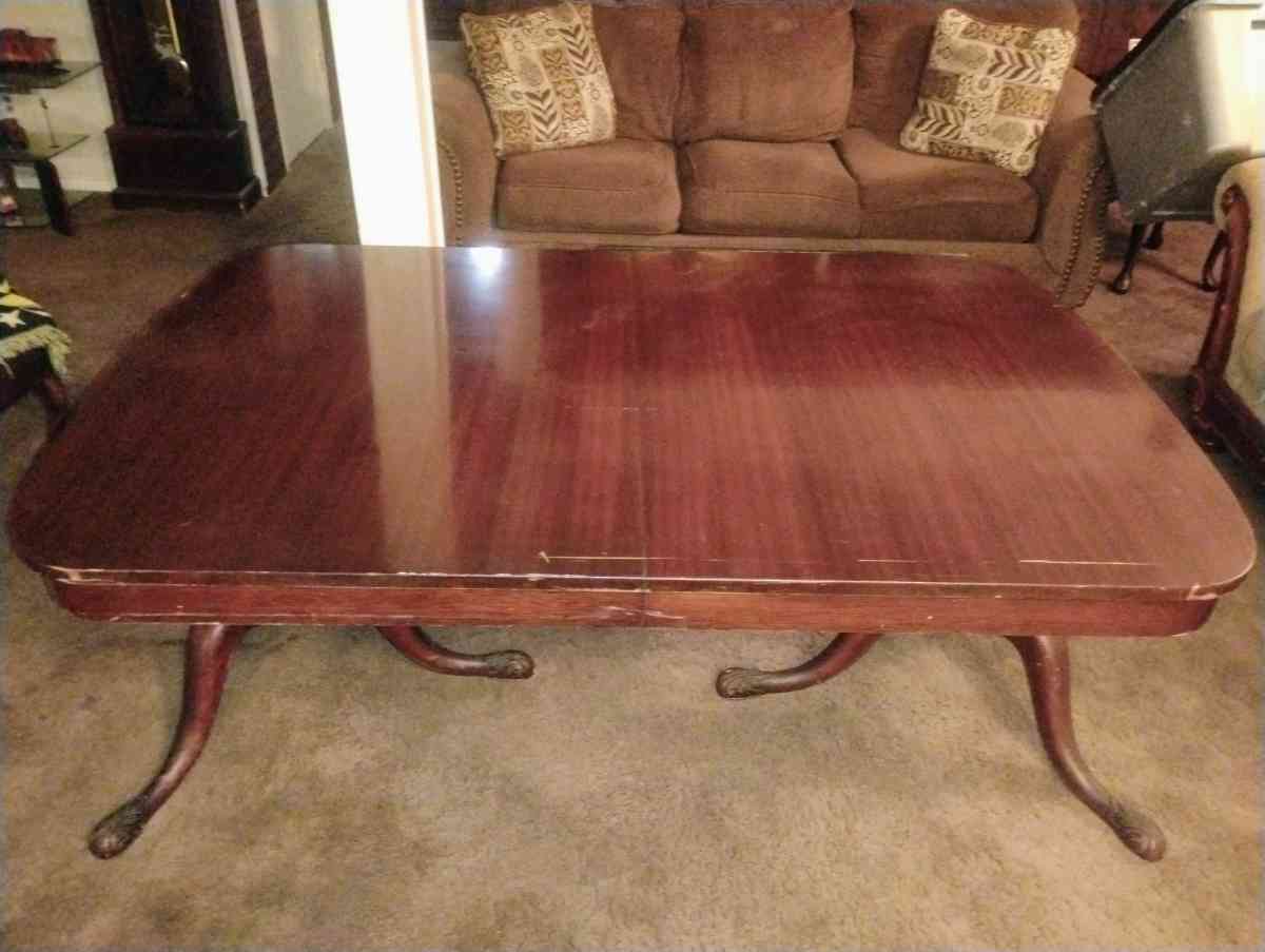 dining room table and chairs from 1940 to 1960 - Tulsa, Oklahoma - FleaMarketBay