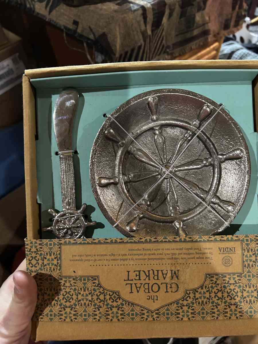 Cheese Serving Set - Salem, Oregon