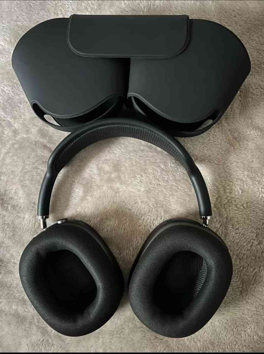 Apple AirPods Max USB C Type - Miami, Florida - FleaMarketBay