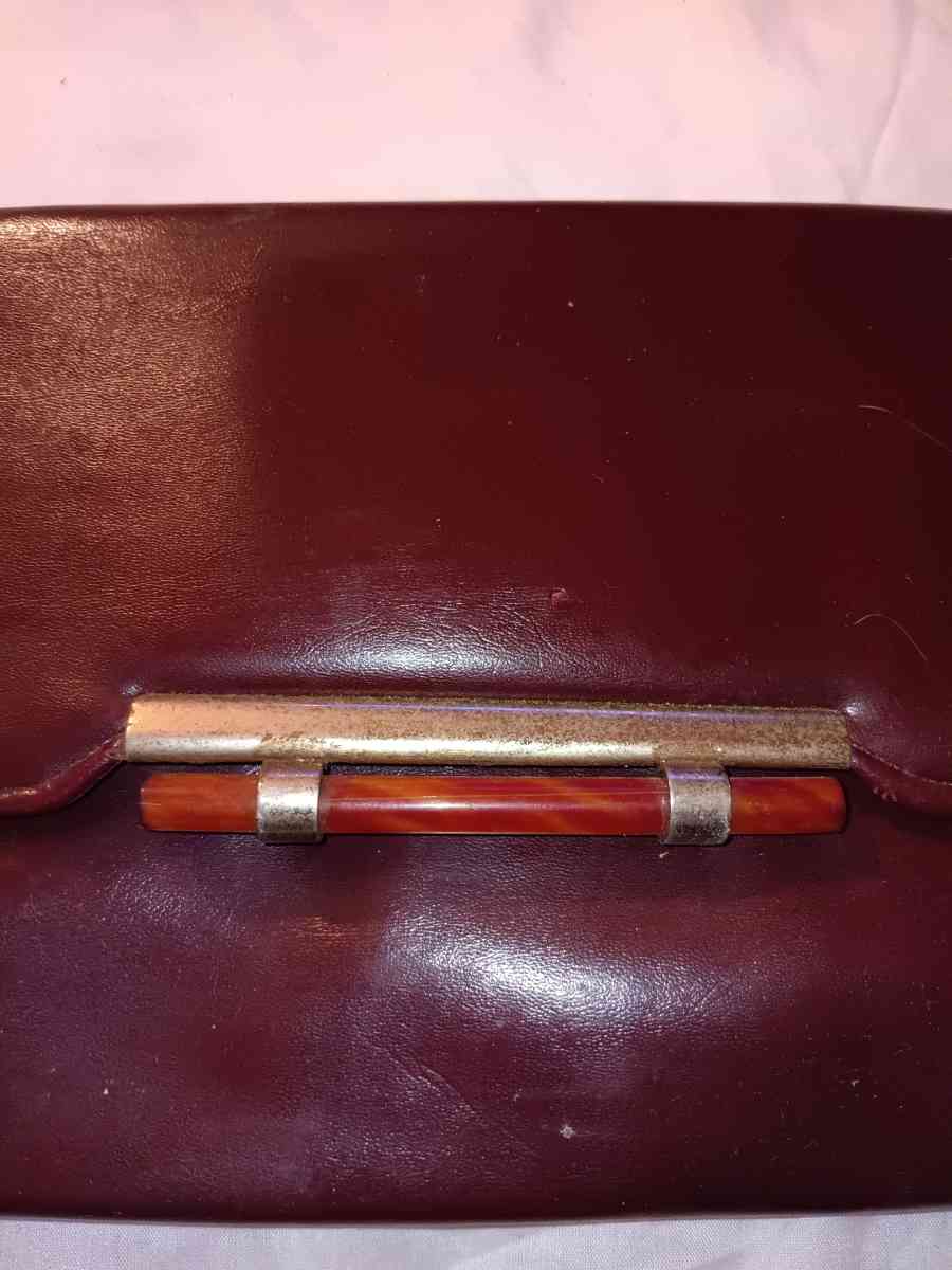 Vintage clutch - Prentiss, Mississippi - FleaMarketBay