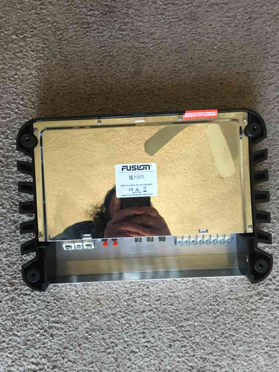 Brand new Fusion Amp 4 channel 1400 watt - Newport Beach, California - FleaMarketBay