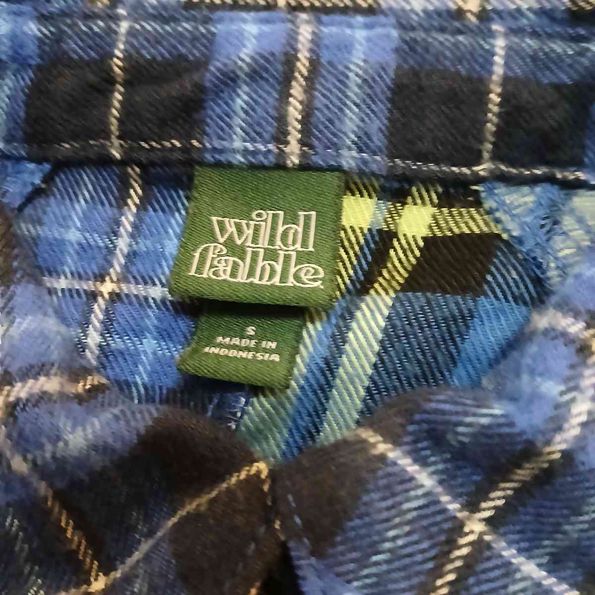Wild fable vintage shirt small - Indianapolis, Indiana - FleaMarketBay