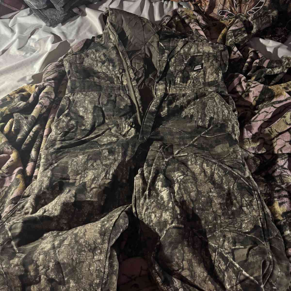camo overalls - Clearfield, Pennsylvania - FleaMarketBay