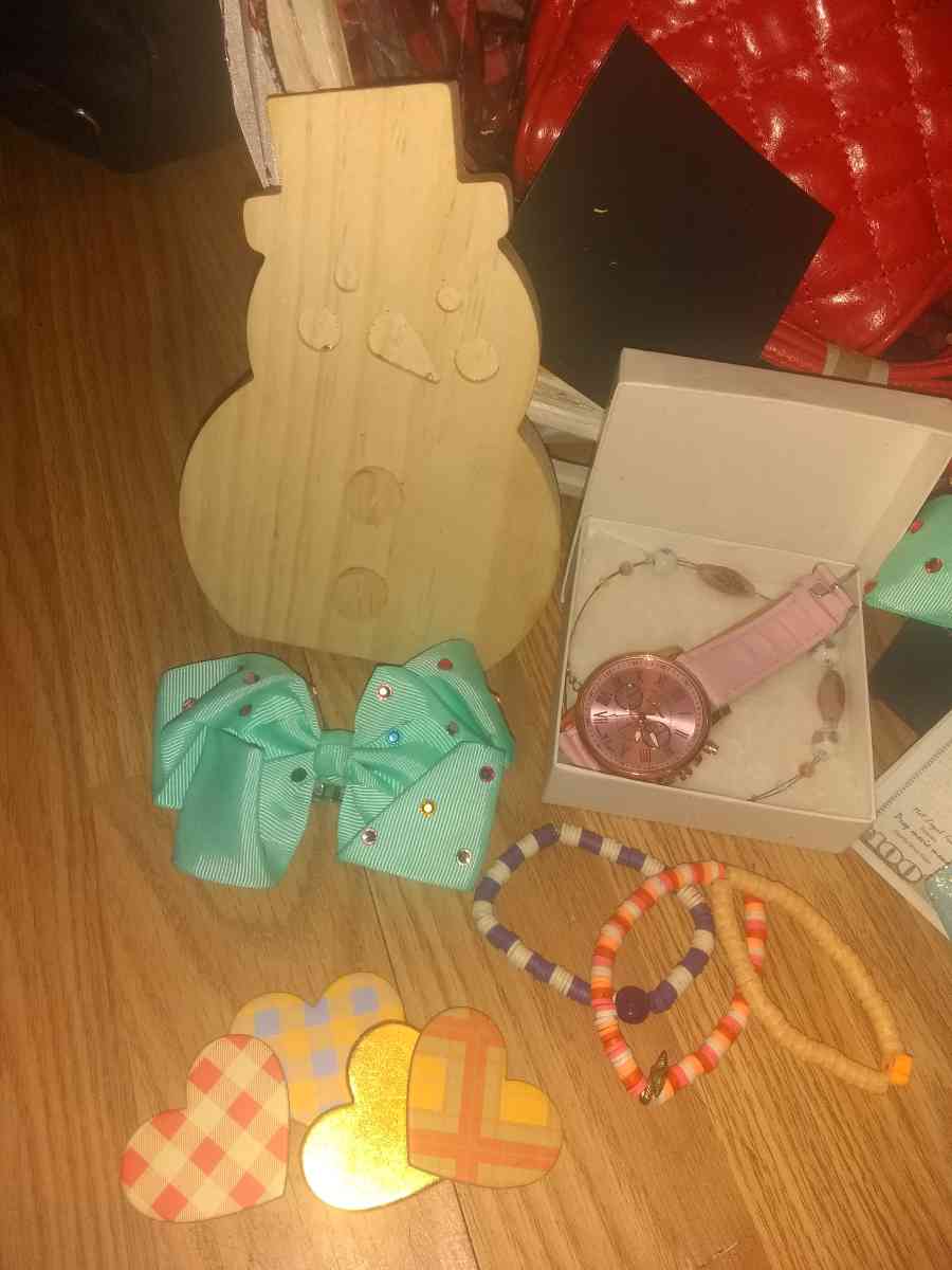 Girls Christmas gift basket - Pensacola, Florida - FleaMarketBay