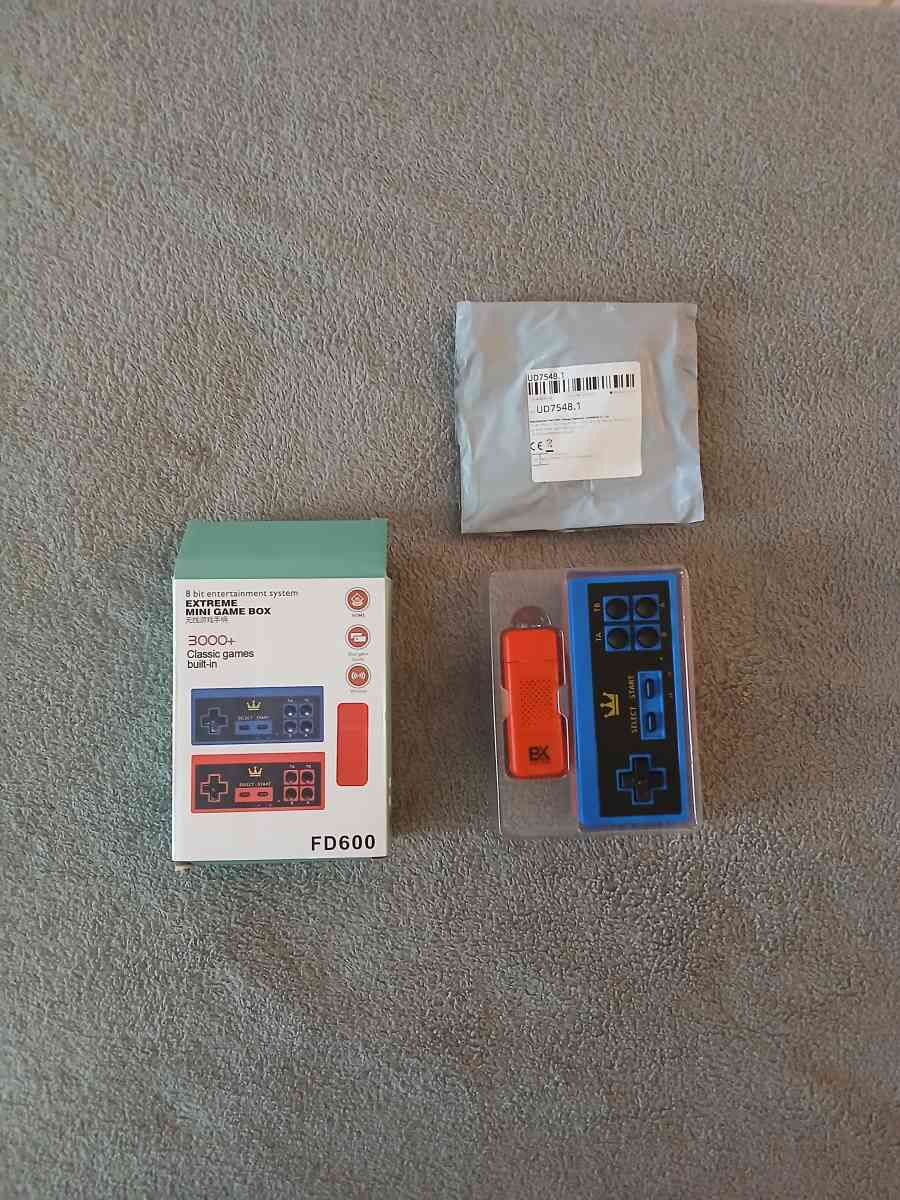 8 Bit King 4K Extreme Mini Game Box HDMI FD600 - North Hollywood, California - FleaMarketBay