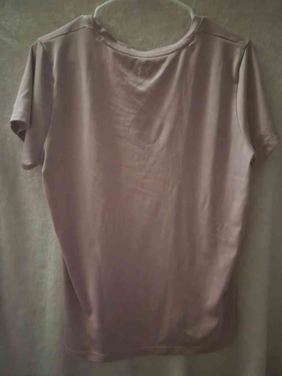 Large Girls Under Armour Purple Shirt - Kansas City, Missouri - FleaMarketBay