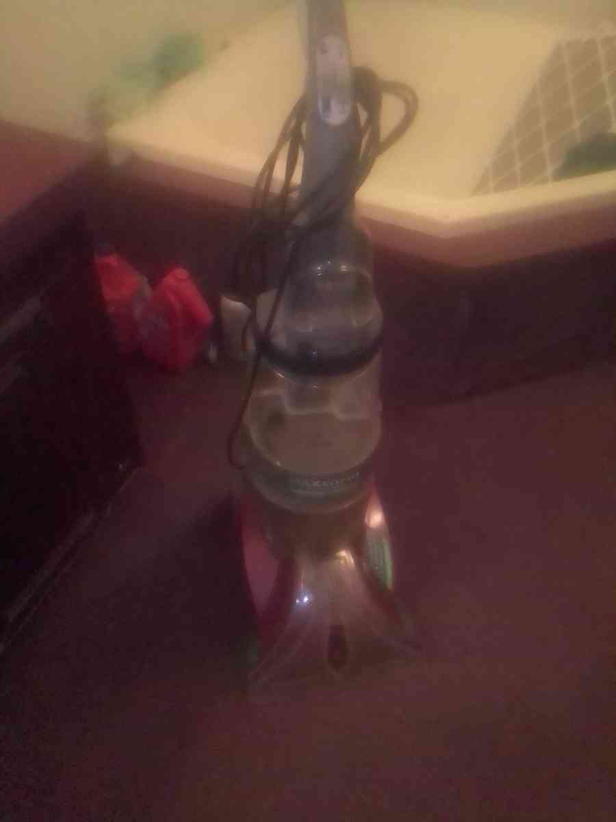 hoover carpet cleaner - Clover, South Carolina - FleaMarketBay