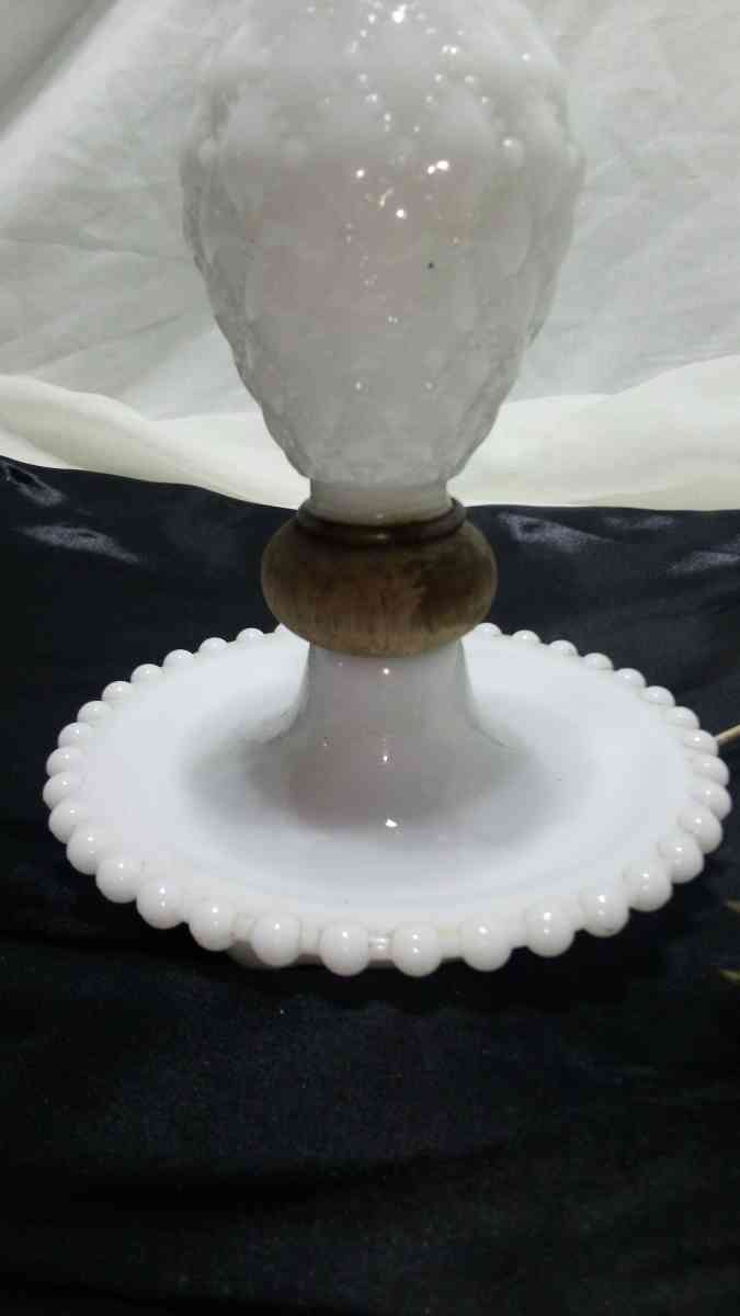 vintage lamp - Jacksonville, Oregon - FleaMarketBay