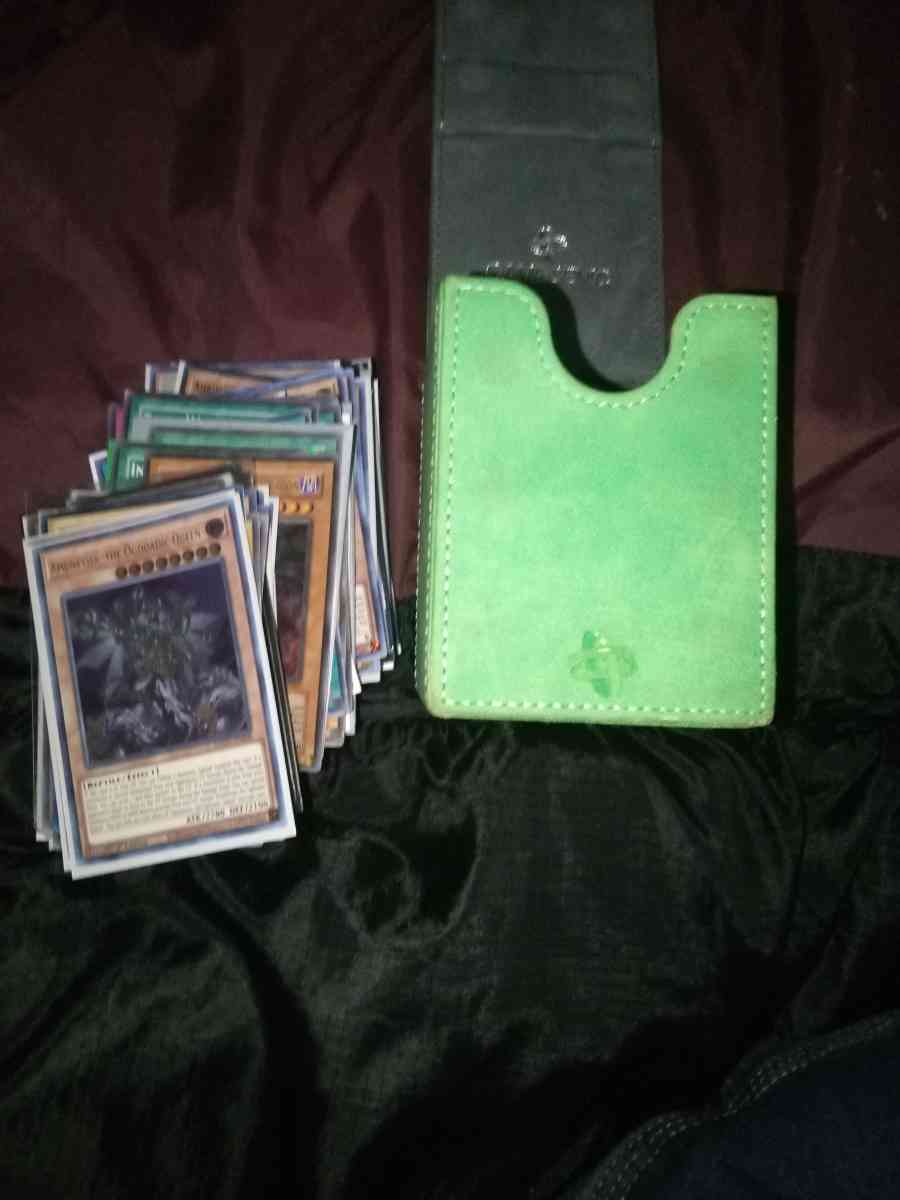 300 plus yugioh cards halifoil and rares - Clinton, Iowa - FleaMarketBay