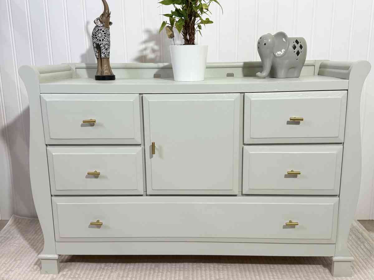 5 Drawer Dresser - Ridgefield, Washington - FleaMarketBay