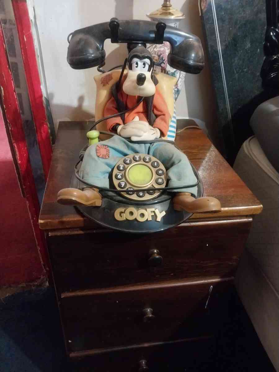 goofy phone - Aaronsburg, Pennsylvania - FleaMarketBay