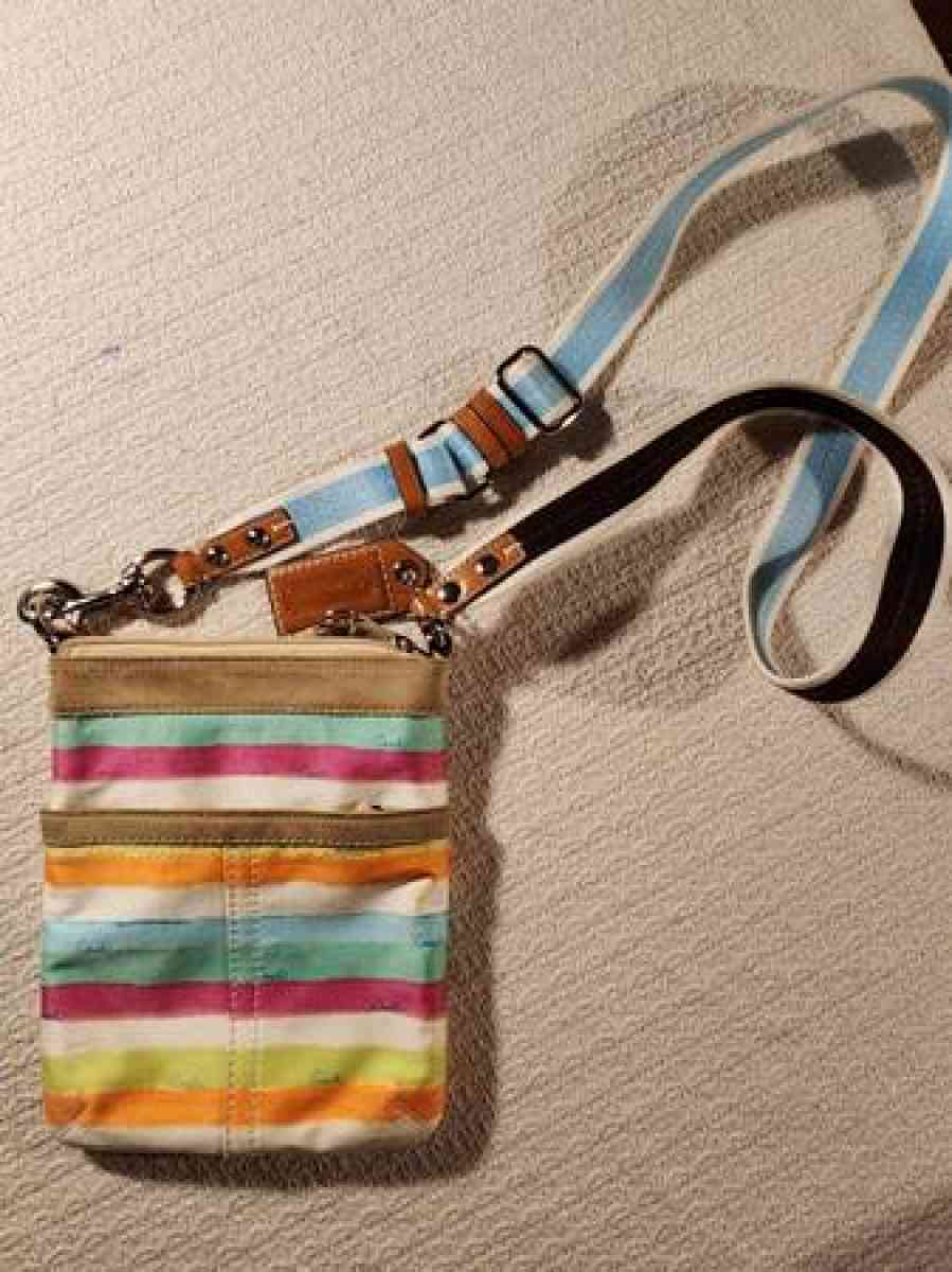 coach bag - Clinton, Massachusetts - FleaMarketBay