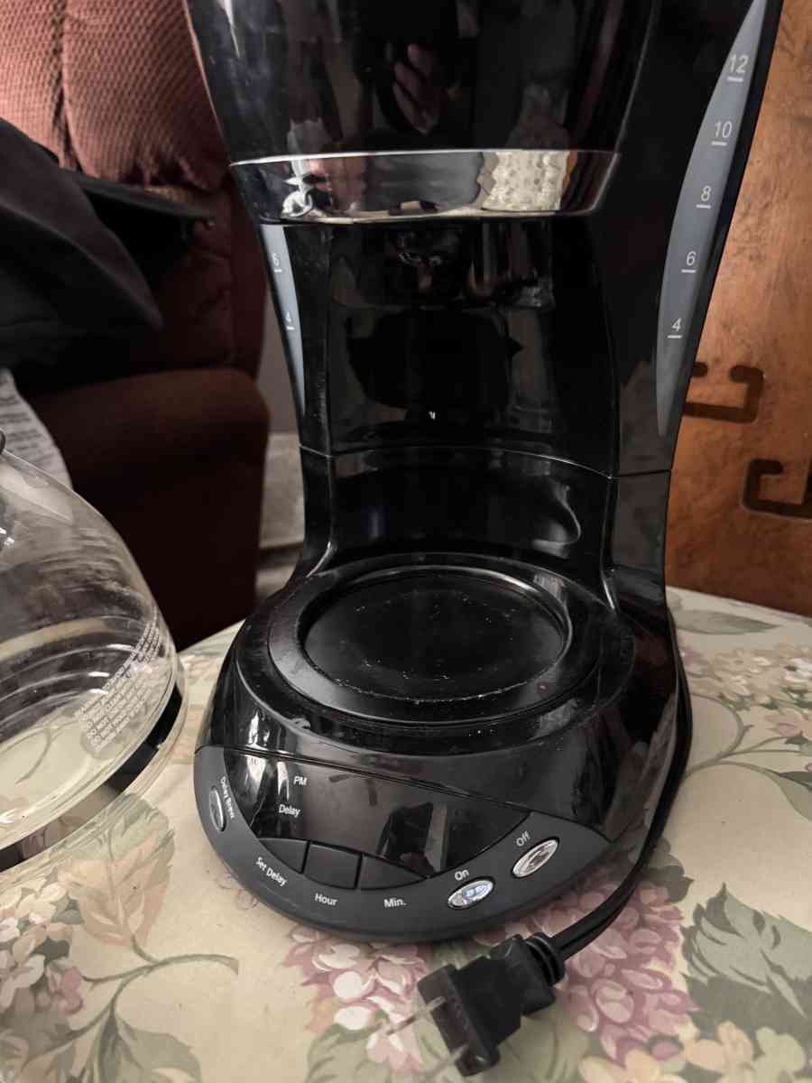 Coffee maker - Alpine, Arizona - FleaMarketBay