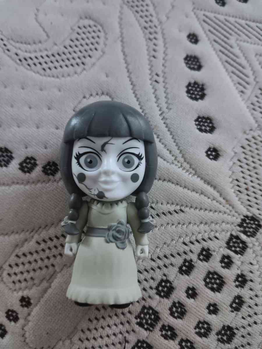lost stand white Annabelle horror mini figure good condition - Jermyn, Pennsylvania